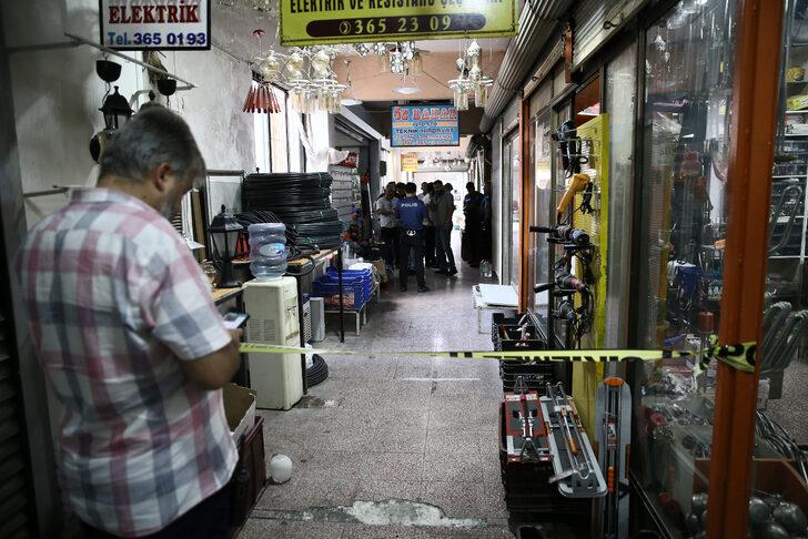 Adana'da iş yerine yönelik silahlı saldırıda 1 kişi öldü, 1 kişi yaralandı G1