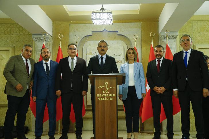 Milli Eğitim Bakanı Mahmut Özer'den "yardımcı kaynak" açıklaması: G3