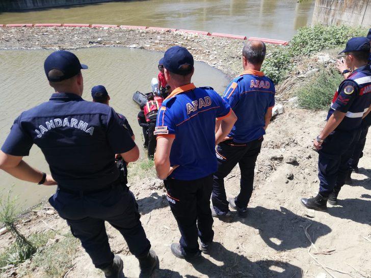 Menderes Nehri'nde kaybolan genç ölü bulundu G2