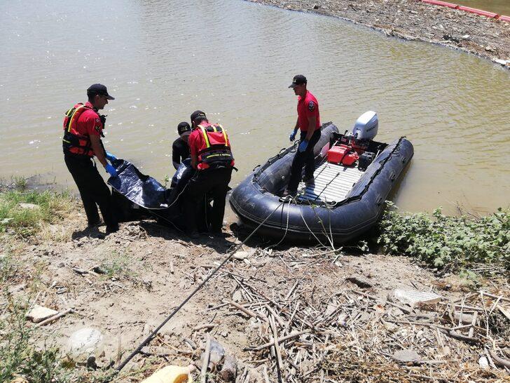 Menderes Nehri'nde kaybolan genç ölü bulundu G3