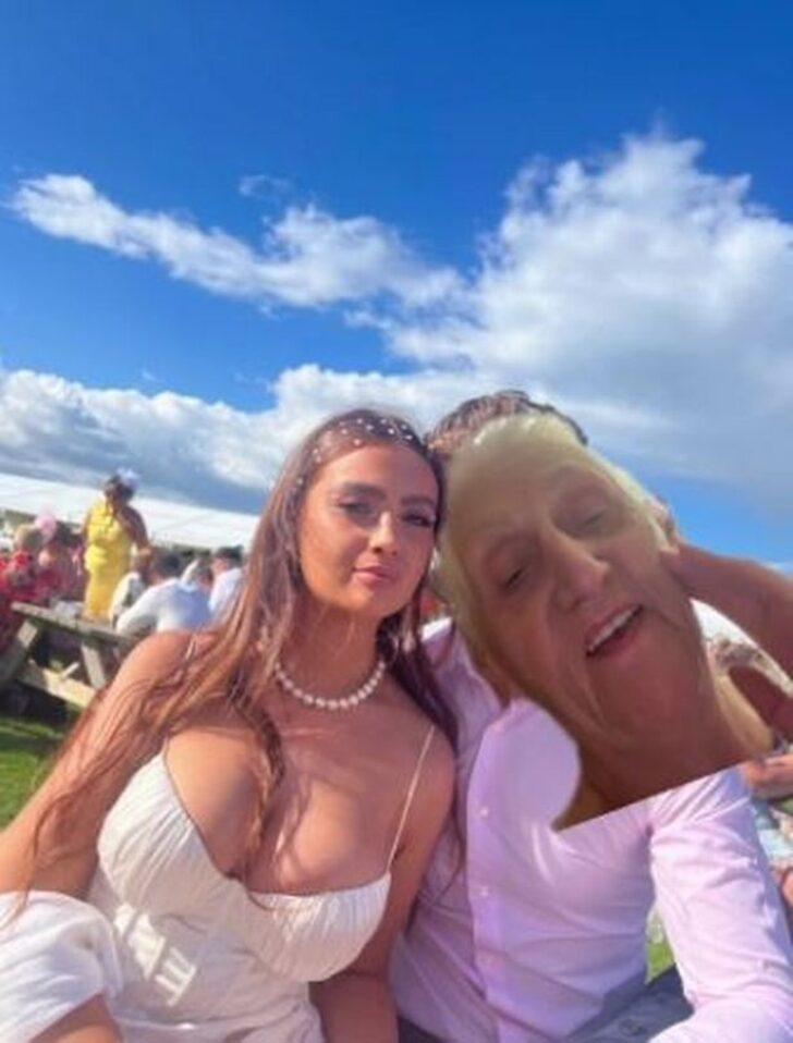 Büyükannenin torununun kıyafetine verdiği tepki sosyal medyada gündem oldu! “Çok fazla göğüs görüyorum” G2