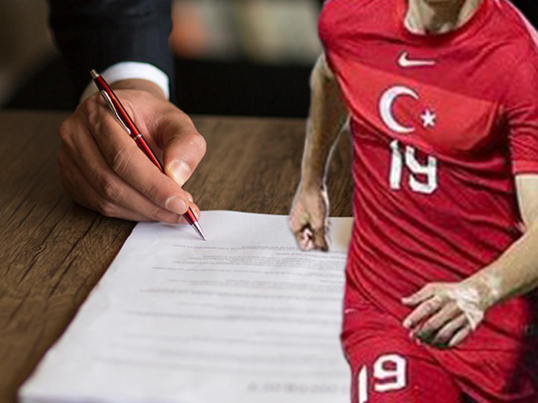 Son dakika: Ahmetcan Kaplan resmen Ajax'ta! Trabzonspor bonservisini a&ccedil;ıkladı...