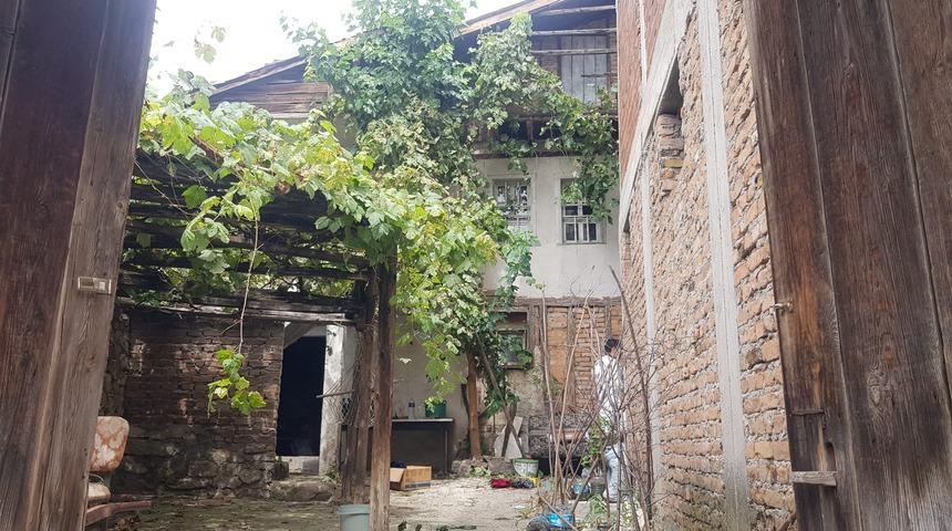 Çıktığı ahşap balkon sonu oldu... 66 yaşındaki adamın kahreden ölümü! 