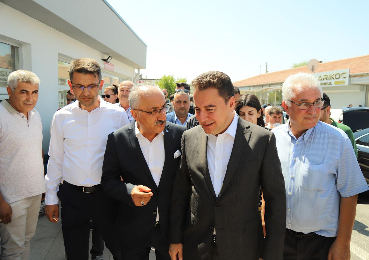 DEVA Partisi Genel Başkanı Babacan, Aksaray'da ziyaretlerde bulundu