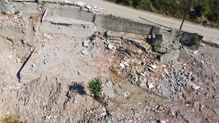 Karabük'te selden zarar gören 12 bina yıkıldı G3