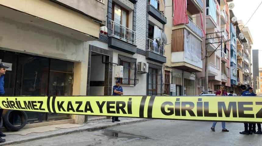 Kayınpederinin evine balkondan tırmanıp girmişti! Dehşet saçan koca ve arkadaşı tutuklandı
