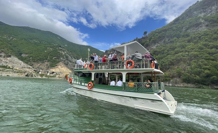 Çoruh Nehri'ndeki Kalededibi İskelesi tekne turları için kullanıma açıldı G4