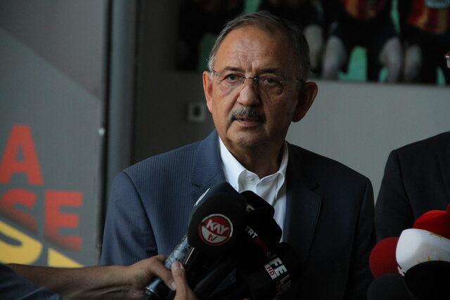 AK Parti'li Özhaseki, Kayseri'de gazetecilerin sorularını yanıtladı: