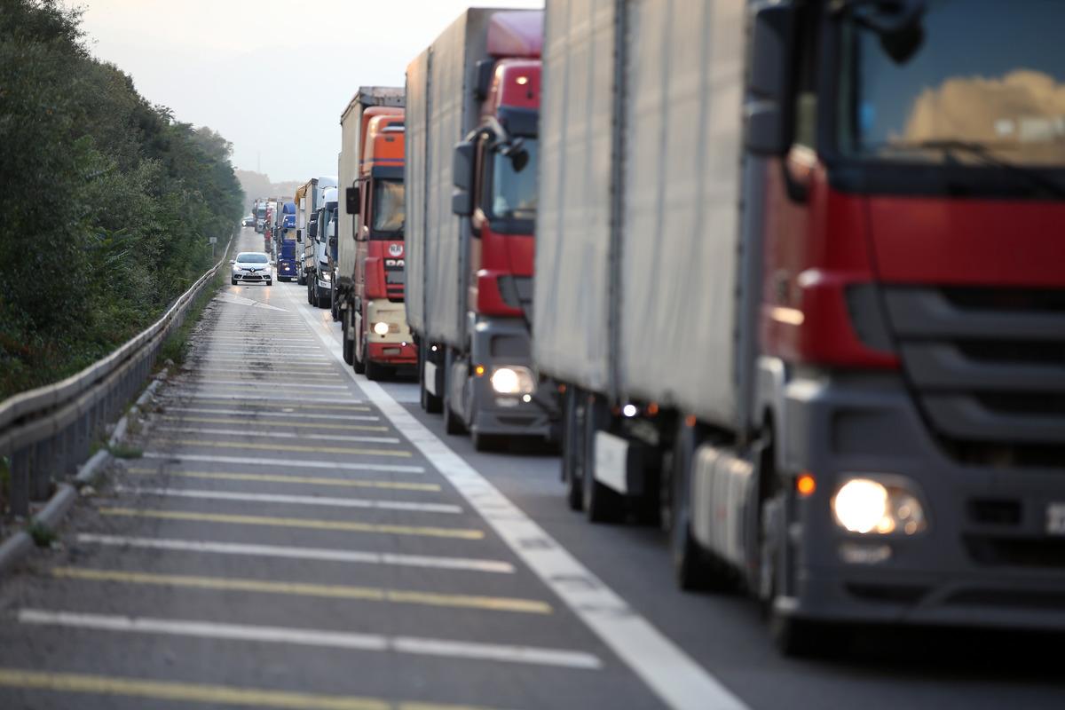 Anadolu Otoyolunun bazı kesimlerinde bakım onarım &ccedil;alışmaları yapılıyor