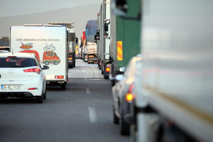 Anadolu Otoyolunun bazı kesimlerinde bakım onarım çalışmaları yapılıyor G2