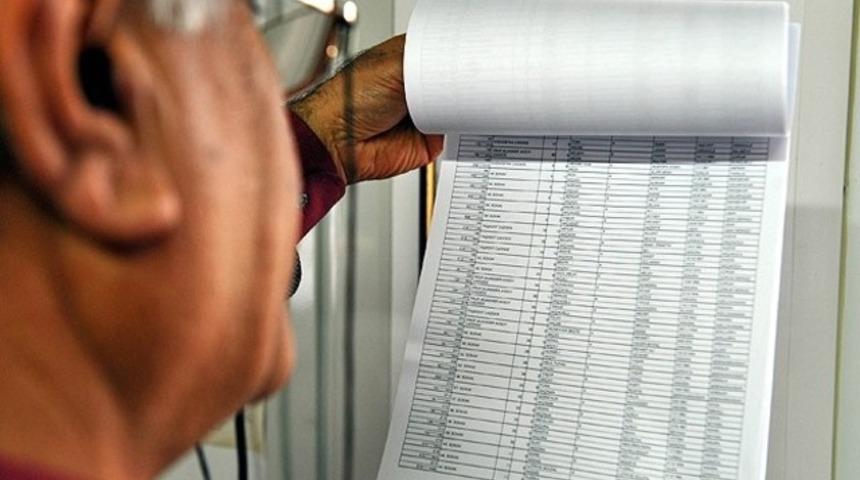 Se&ccedil;men listeleri askıya &ccedil;ıktı