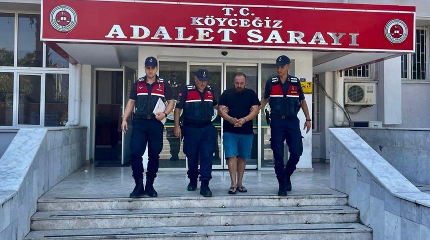 Muğla'da 3 yıl 6 ay hapis cezası bulunan hükümlü yakalandı