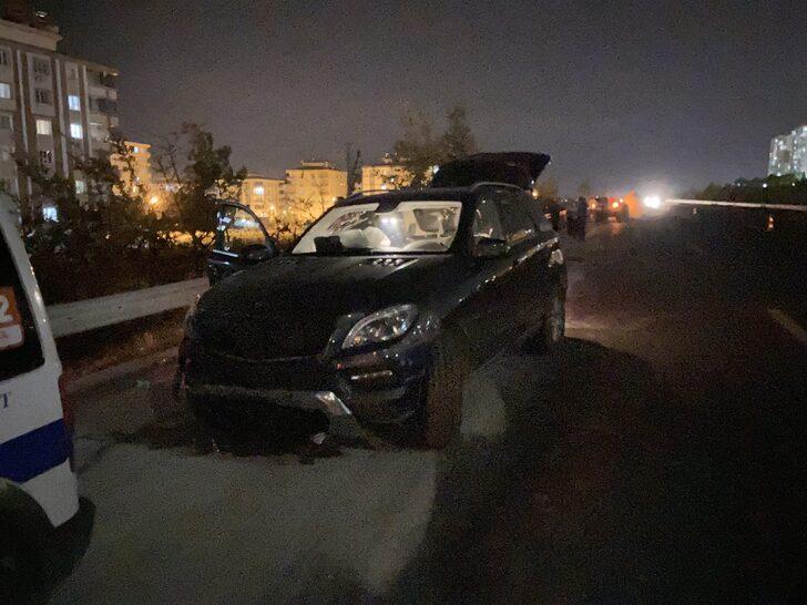 Gaziantep'te 3 aracın karıştığı kazada 5 kişi yaralandı G2