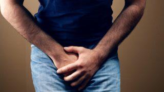 Rüyasında et doğradığını gördü! Uykusunda yanlışlıkla cinsel organını kesti