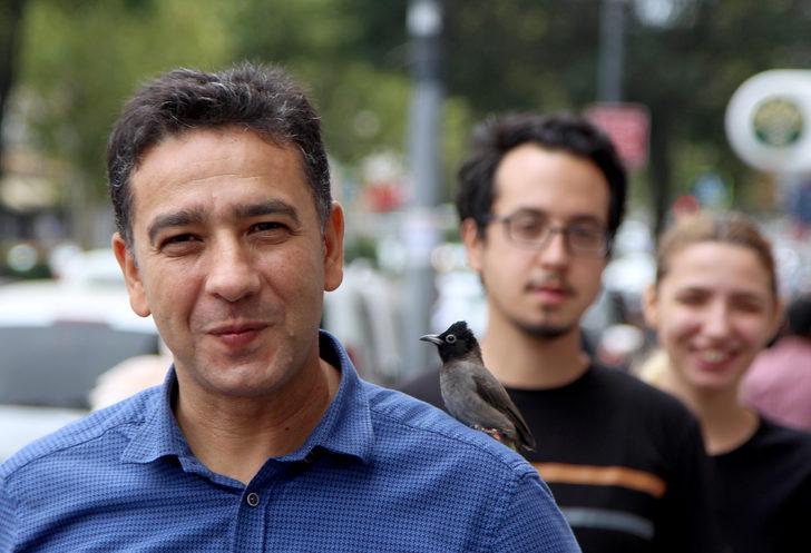 Altın halhallı bülbül "Ökkeş" kuyumcunun maskotu oldu G2