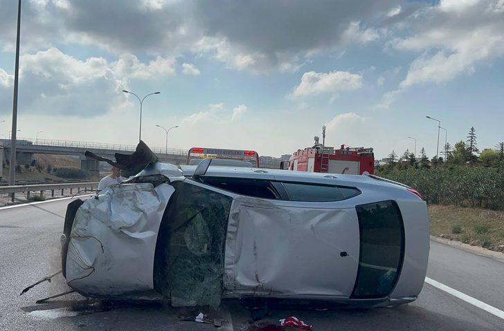 Anadolu Otoyolu'nun Kocaeli geçişindeki kaza ulaşımı aksattı G4