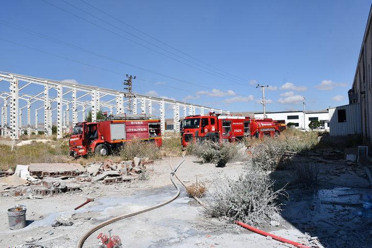 Sivas'ta mobilya fabrikasında çıkan yangın söndürüldü G1