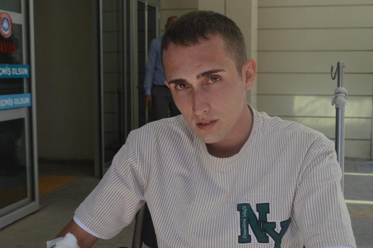 GÜNCELLEME 2 - Afyonkarahisar'da yolcu otobüsü devrildi, 1 kişi öldü, 38 kişi yaralandı G3