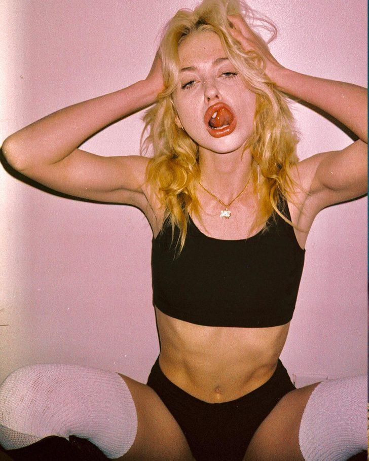 Euphoria dizisinde oynayan Chloe Cherry erkek arkadaşının teşvik etmesi sayesinde porno yıldızı olmuş G5