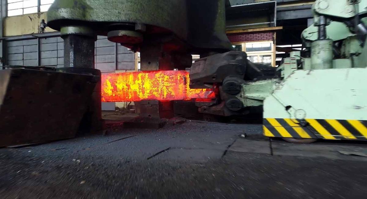 MKE AŞ &Ccedil;elik Fabrikası'nda serbest d&ouml;vme pres at&ouml;lyesi inşaatı devam ediyor