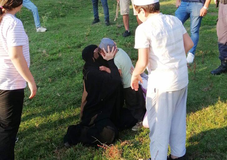 Afyonkarahisar'da kaybolan 3 yaşındaki çocuk, jandarma ekiplerince bulundu G1