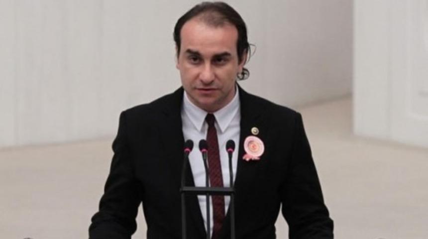 AK Parti'den istifa eden Türkeş'ten zehir zemberek açıklama