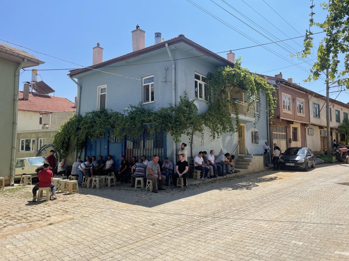 L&ouml;semi nedeniyle yaşamını yitiren doktorun cenazesi Konya'da toprağa verildi