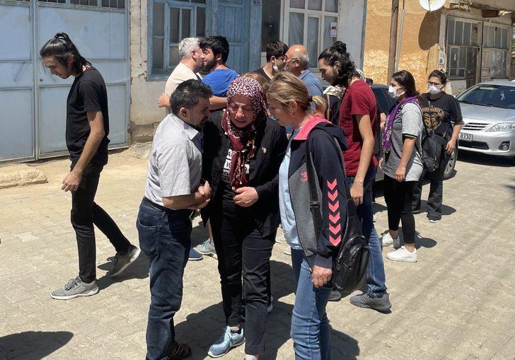 Lösemi nedeniyle yaşamını yitiren doktorun cenazesi Konya'da toprağa verildi G2