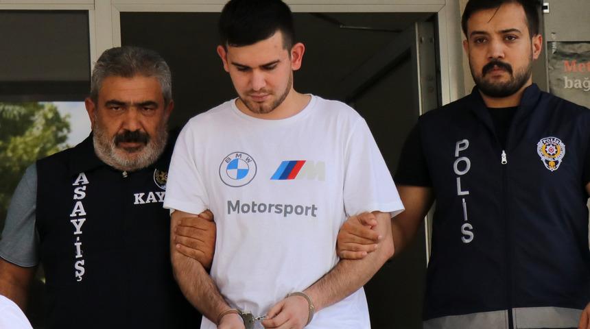 Kayseri'de 2 kişiyi telefonla dolandıran şüpheli Mersin'de yakalandı