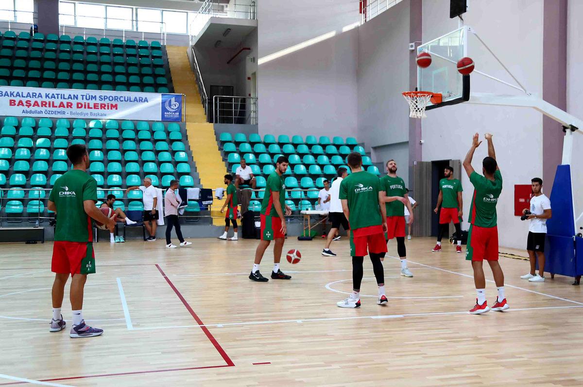 Portekiz Milli Basketbol Takımı, hazırlıklarını İstanbul'da s&uuml;rd&uuml;r&uuml;yor