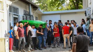 GÜNCELLEME 3 - Gaziantep'te kaza yapan araca müdahale edenlere yolcu otobüsü çarptı, 15 kişi öldü