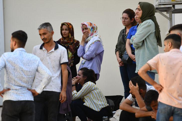 GÜNCELLEME 3 - Gaziantep'te kaza yapan araca müdahale edenlere yolcu otobüsü çarptı, 15 kişi öldü G4