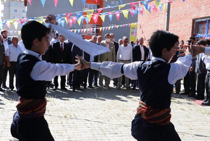 TOBB Başkanı Hisarcıklıoğlu, "Pasinler'e Değer Katanlar Ödül Töreni"nde konuştu: G2