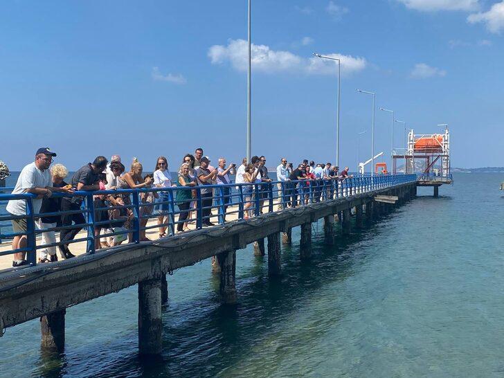 Balıkesir'de dalış kampına katılan 13 engelli su altında Türk bayrağı açtı G4