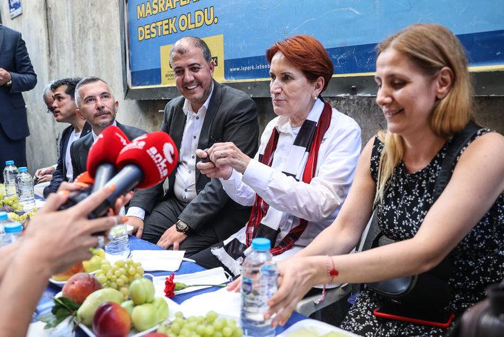 İYİ Parti Genel Başkanı Akşener'den İstanbul'da esnaf ziyareti G4