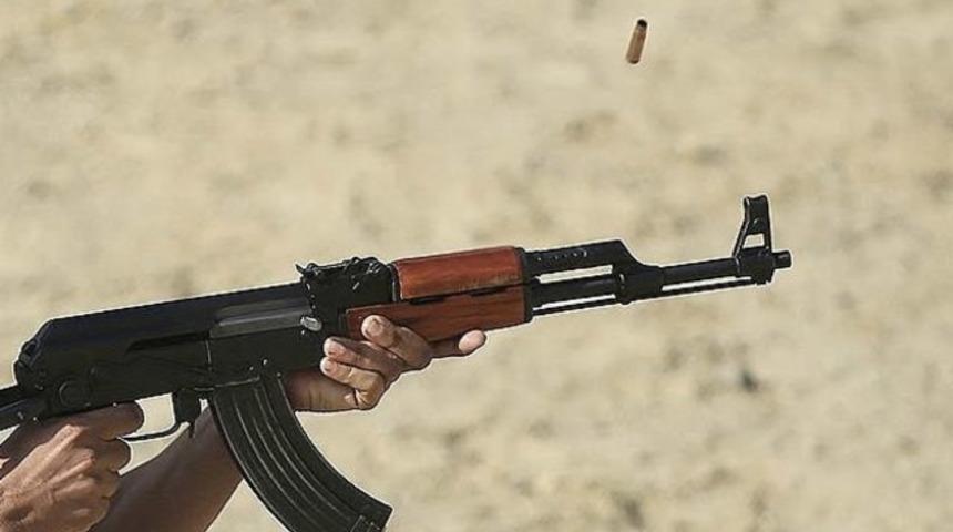 Teröristler Emniyet Müdürlüğü'ne ateş açtı!