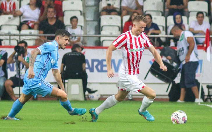 SON DAKİKA: Antalyaspor Trabzonspor'u 5-2 mağlup etti! 7 gollü maçta kazanan Antalyaspor G3