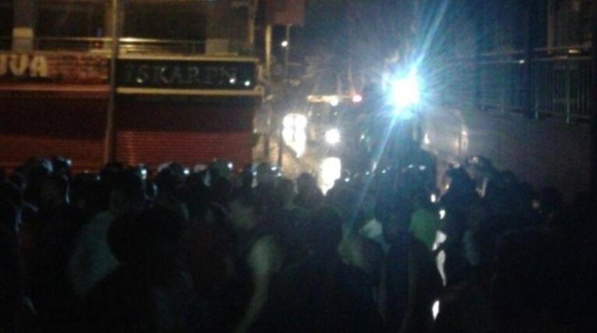 Provokatörler HDP binasına yürüdü