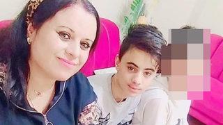 Anne ve çocuğunun feci sonu! Elektrikli bisiklet ile giderken otomobil çarptı