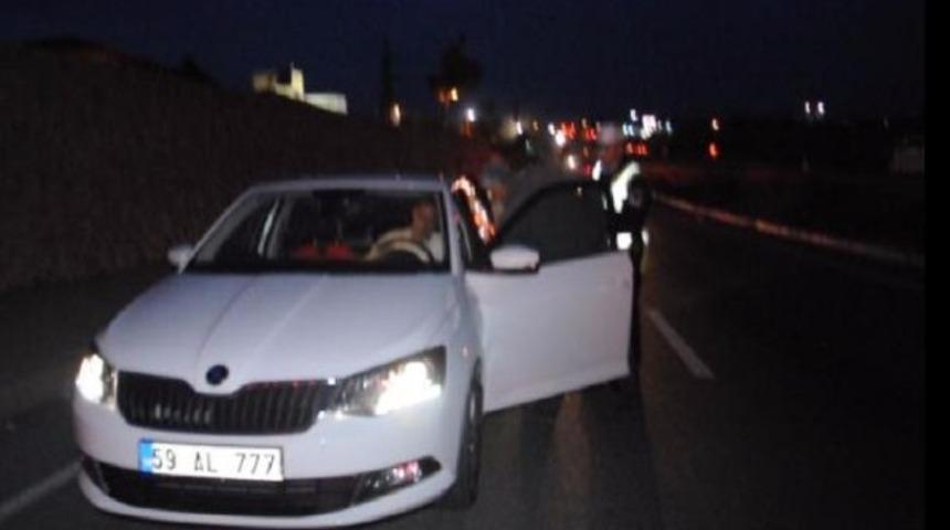 Polisin otomobili 'şüpheli' çıkınca ekipler alarma geçti