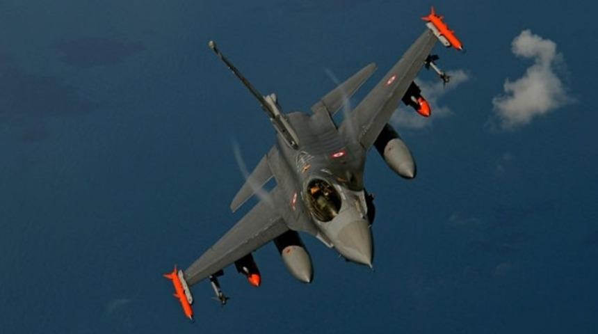 Hakkari'de yoğun hava hareketliliği