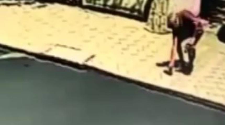 Yolda bulup aldı, hiçbir şey olmamış gibi uzaklaştı! “İhtiyacı varsa ben ona fazlasını vereyim yeter ki..."