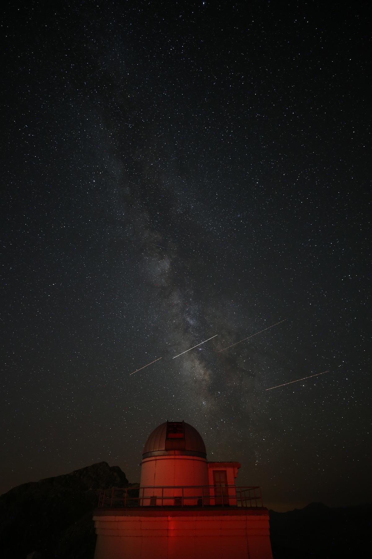"Antalya G&ouml;ky&uuml;z&uuml; G&ouml;zlem Etkinliği"nde katılımcılar meteor yağmuruna odaklandı