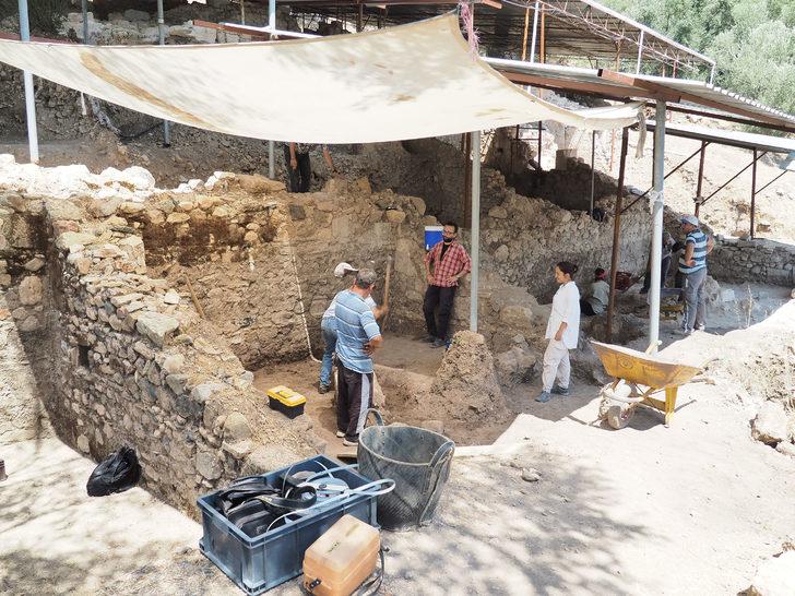 Antandros Antik Kenti'ndeki kazılarda 2 bin 350 yıllık Kibele Heykeli'ne rastlandı G4