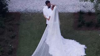 Jennifer Lopez ve Ben Affleck çiftinin rüya düğününden ilk kareler