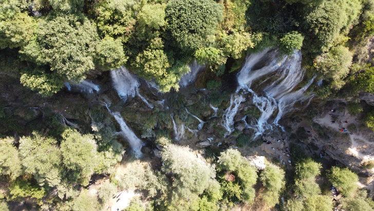 Erzincan’daki Girlevik Şelalesi yerli ve yabancı turistleri ağırlıyor G2