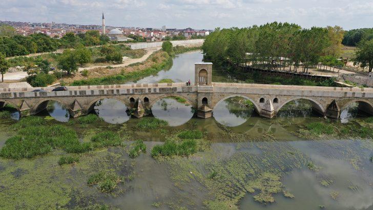 Kuraklıktan etkilenen Tunca Nehri dip seviyede akıyor G2