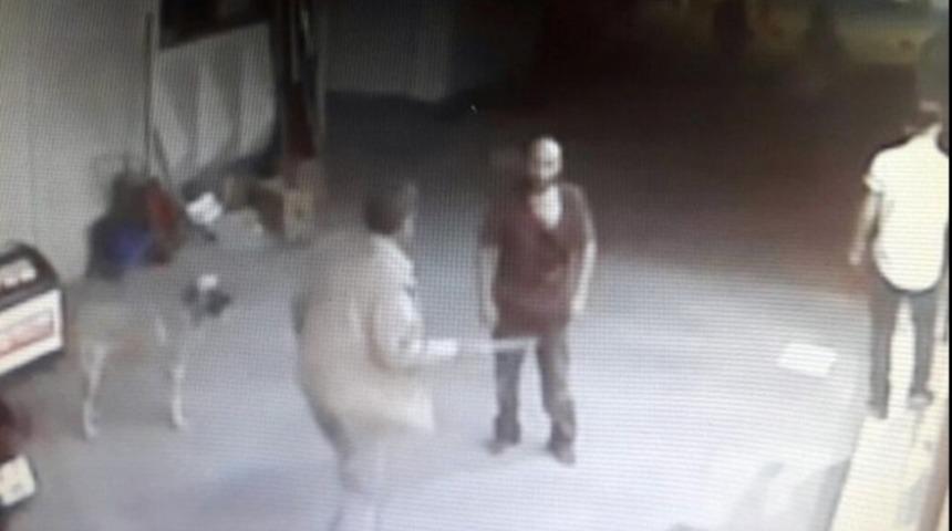 İzmir'in g&ouml;beğinde kameralar &ouml;n&uuml;nde cinayet