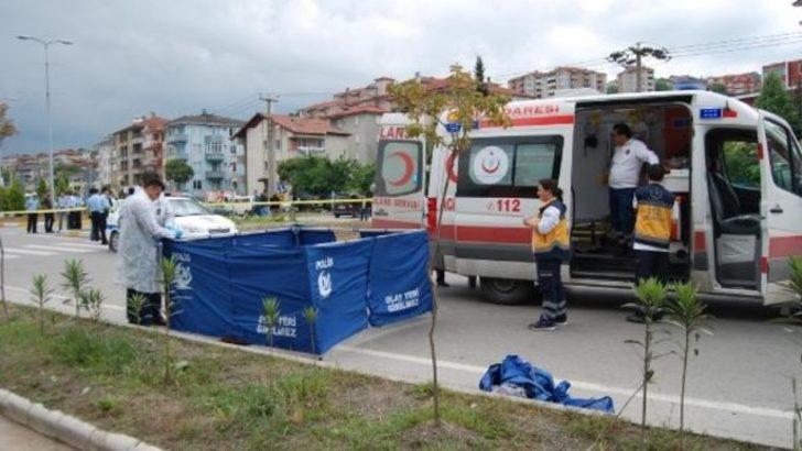 Minibüsün çarptığı bisikletli belediye temizlik işçisi öldü