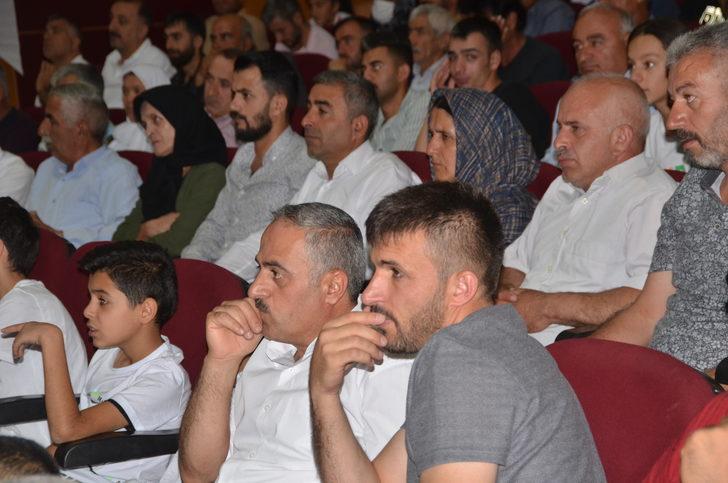 Yüksekova'da terör mağduru aileler yeni yuvalarına kavuşuyor G3